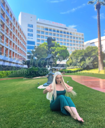 Photo escort girl Hira: the best escort service