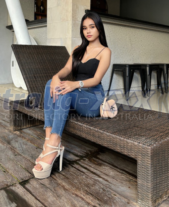 Photo escort girl Kaniaalisya: the best escort service