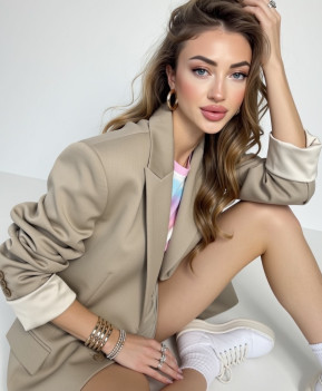 Alina Queen