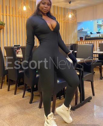 Photo escort girl Michell: the best escort service