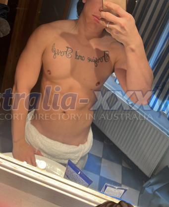 Photo escort girl Christopher: the best escort service