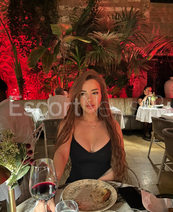 Photo escort girl Dolaris: the best escort service