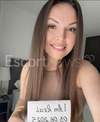 Photo escort girl Nicole: the best escort service