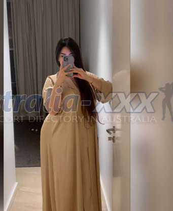 Photo escort girl Aalyah: the best escort service