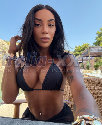 Photo escort girl Esther Brazilian XXL: the best escort service