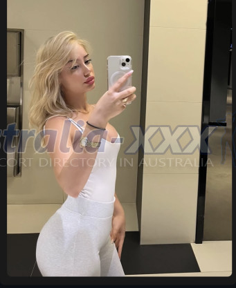 Photo escort girl Naz: the best escort service
