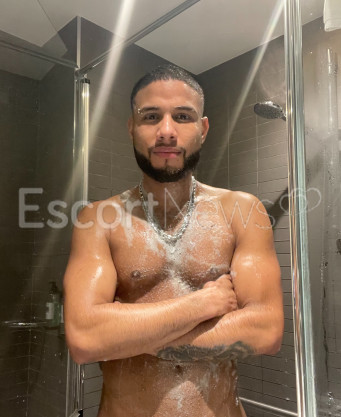 Photo escort girl Tonny: the best escort service