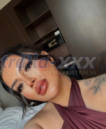 Photo escort girl Karla: the best escort service