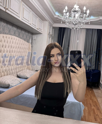 Photo escort girl Amina: the best escort service