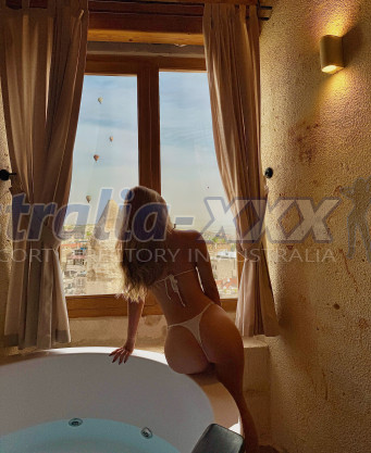 Photo escort girl Kiara : the best escort service