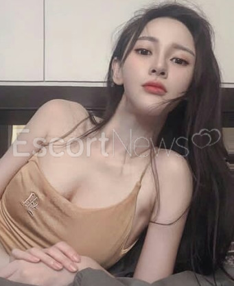Photo escort girl Yong Li: the best escort service