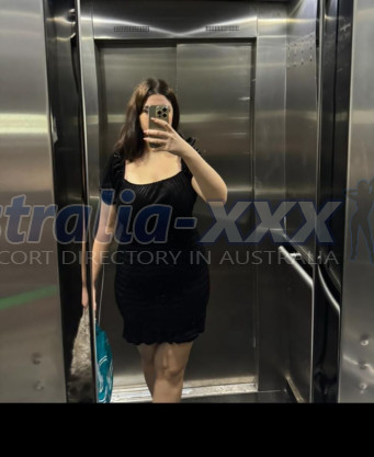 Photo escort girl Alleyya: the best escort service