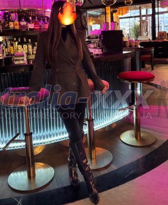 Photo escort girl Derin: the best escort service