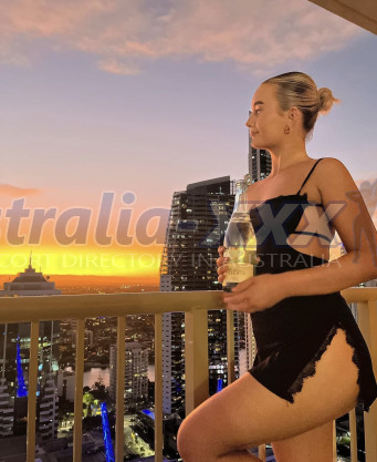 Photo escort girl Nena: the best escort service