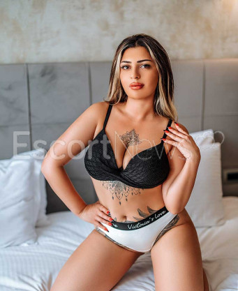 Photo escort girl Angie YA: the best escort service