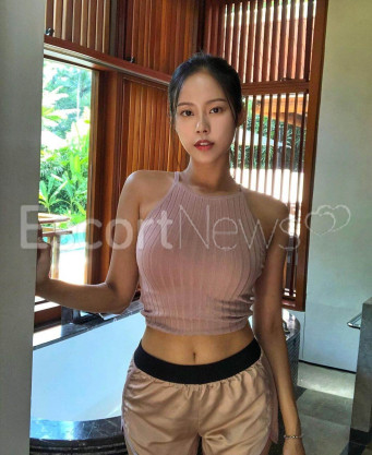 Photo escort girl lucy: the best escort service