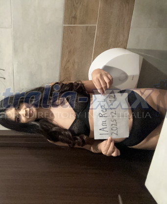 Photo escort girl Saya: the best escort service