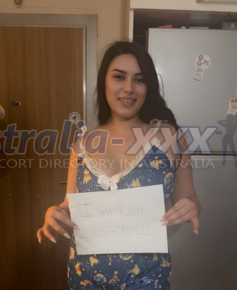 Photo escort girl Larissa : the best escort service