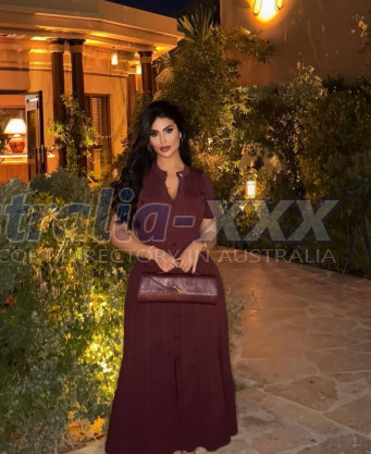 Photo escort girl Larissa : the best escort service