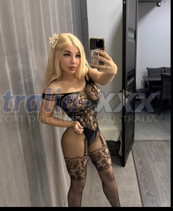 Photo escort girl Sofa: the best escort service