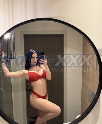 Photo escort girl Gabriela Greek : the best escort service