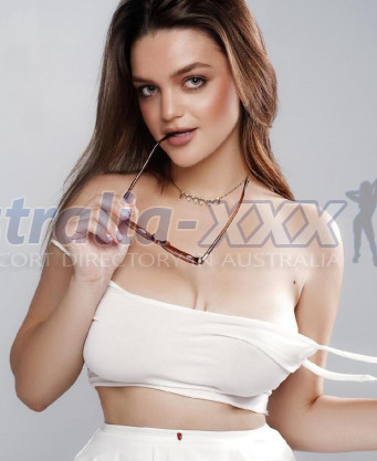Photo escort girl Nika Glamour : the best escort service