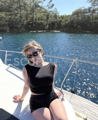 Photo escort girl Lila: the best escort service