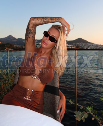 Photo escort girl Alina: the best escort service