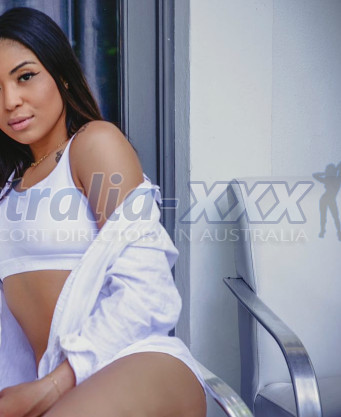 Photo escort girl NAUMI: the best escort service