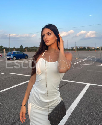 Photo escort girl Lina: the best escort service