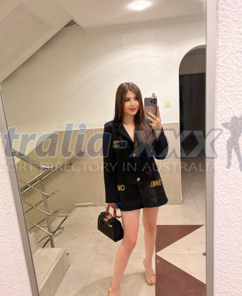 Photo escort girl DERIN: the best escort service