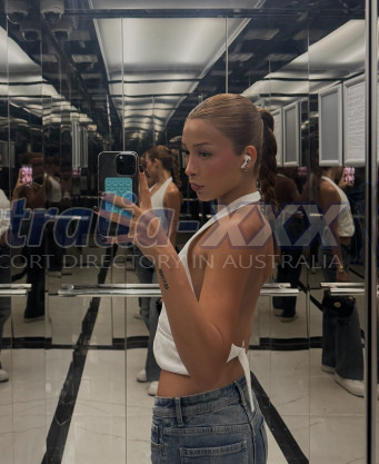 Photo escort girl Amelia: the best escort service