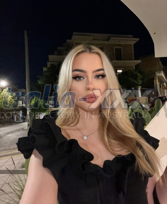 Photo escort girl Layla_Young: the best escort service