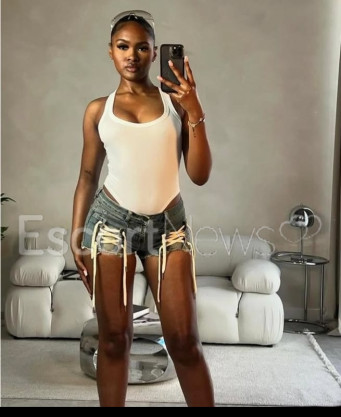 Photo escort girl Carol: the best escort service