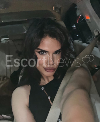 Photo escort girl Selis: the best escort service