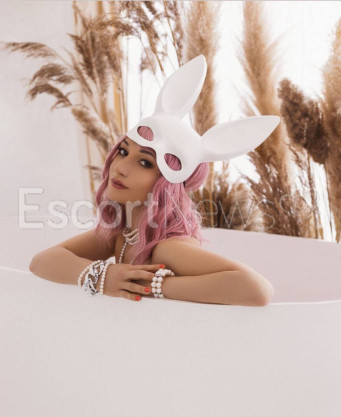 Photo escort girl Christy: the best escort service