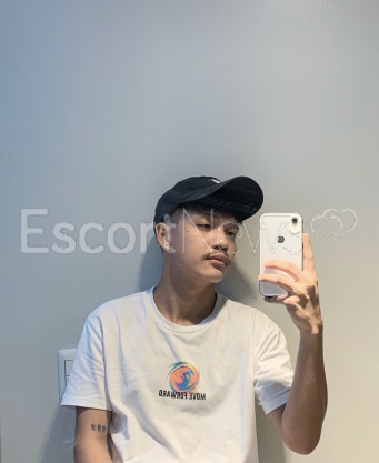 Photo escort girl Zacky twink: the best escort service