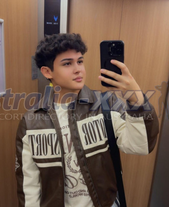 Photo escort girl Ezra: the best escort service