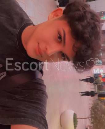 Photo escort girl Ezra: the best escort service