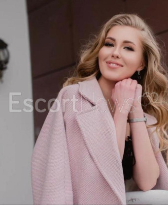 Photo escort girl Afina: the best escort service