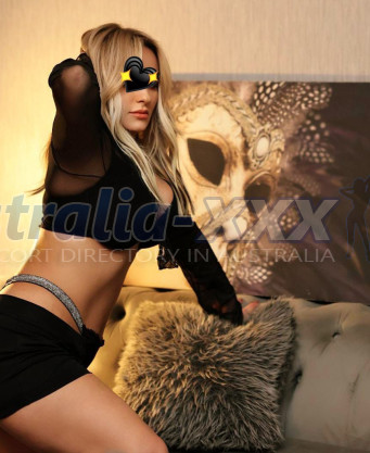 Photo escort girl Harika: the best escort service