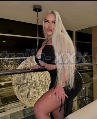 Photo escort girl Sonya Sweet : the best escort service