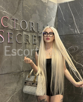 Photo escort girl Lina aura: the best escort service