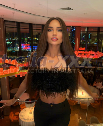 Photo escort girl Larisa: the best escort service