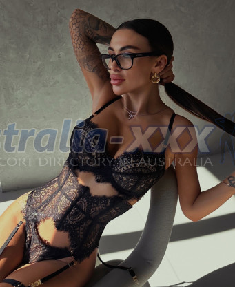 Photo escort girl Nicole: the best escort service