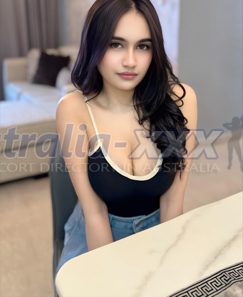 Photo escort girl mecca omaira: the best escort service