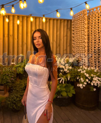 Photo escort girl Kamila: the best escort service