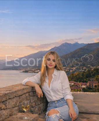 Photo escort girl Svetlana: the best escort service
