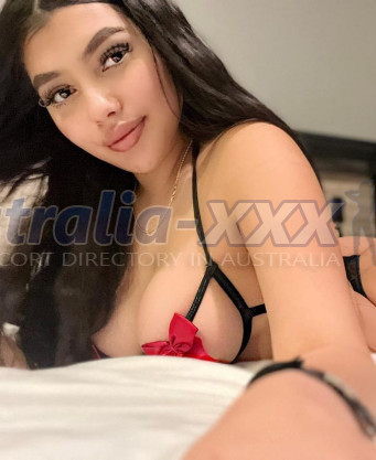 Photo escort girl alara : the best escort service