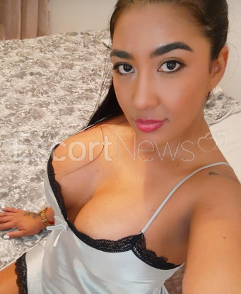 Photo escort girl Abi: the best escort service